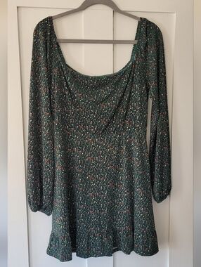 Green Floral Long-Sleeve Mini Dress